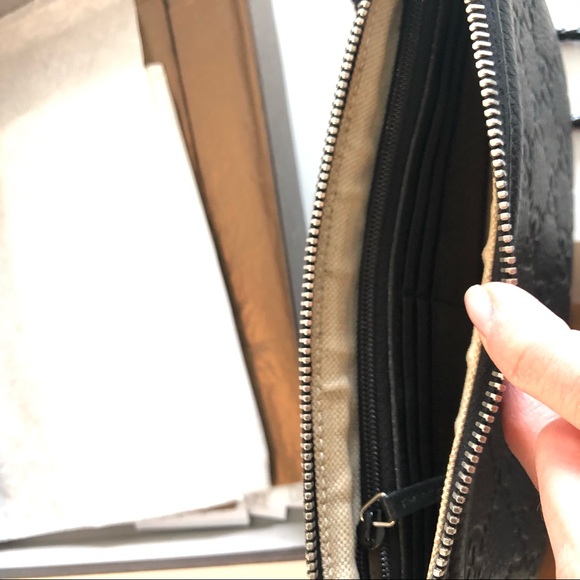 Gucci Wristlet and Wallet - Picture 6 of 9